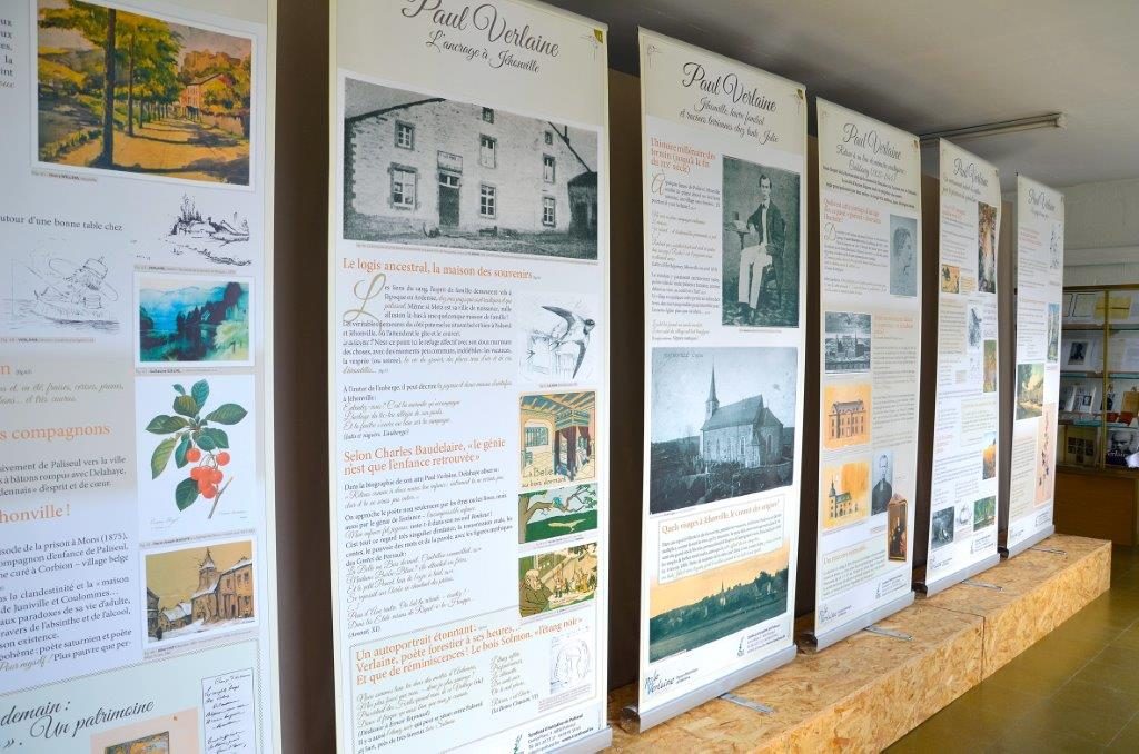 Panneaux explicatifs sur Verlaine et l'Ardenne au centre de l'exposition permanente  FTLB-Anne Segers